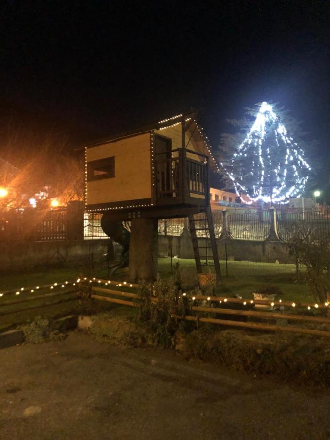 אאוסטה Lo Sherpa Holiday Home מראה חיצוני תמונה